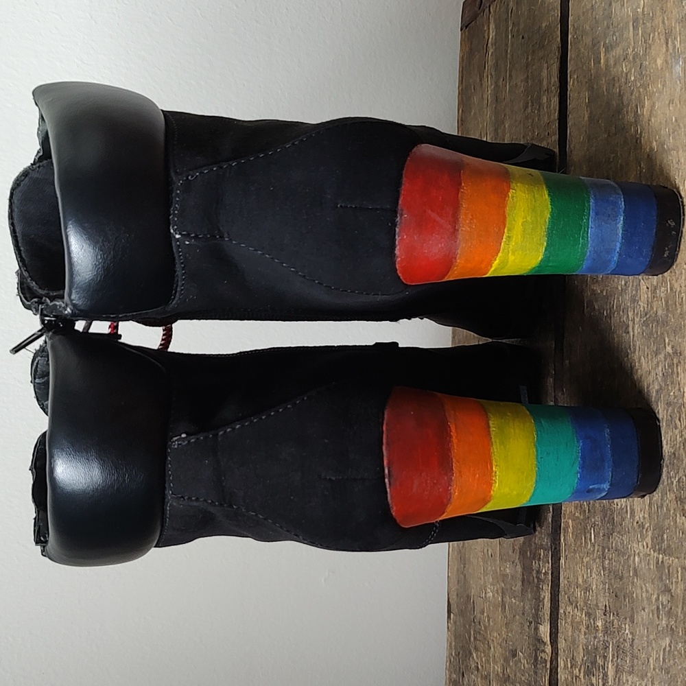 Upcycled! Fun Painted Rainbow Heel Chunky Vegan Booties Size 8 - Picture 8 of 14